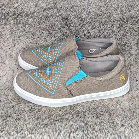 Roper Canvas Embroidered Aztec Slip On Shoe Women's 7 - Picture 4 of 10